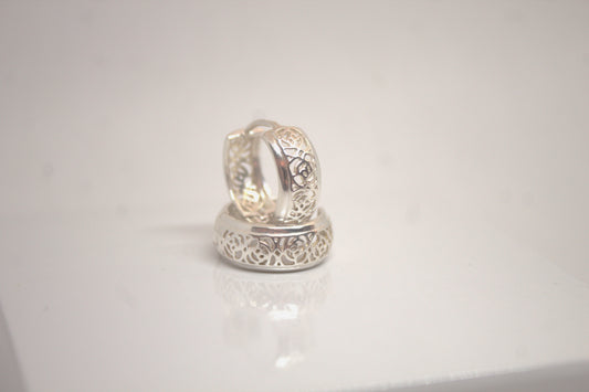 Solid Silver Hoop "Roses"